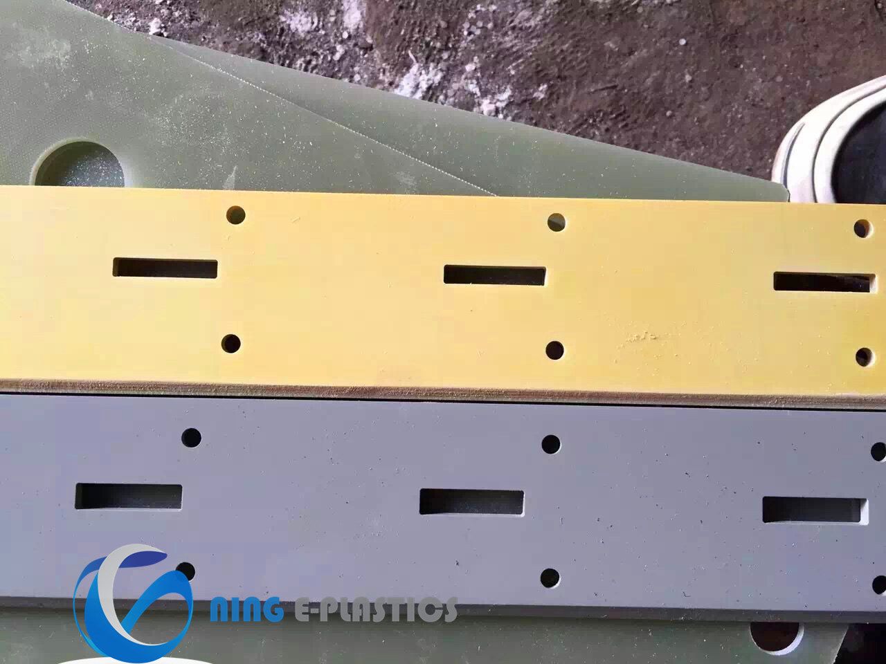 Linear Guides Plate Extruding Plastic Guide Rail